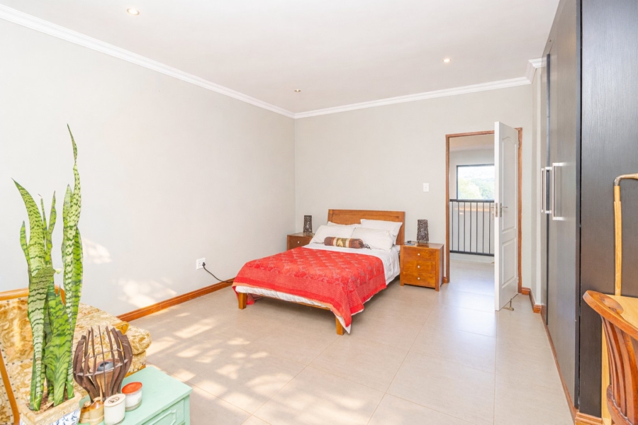 5 Bedroom Property for Sale in Xanadu Eco Park North West